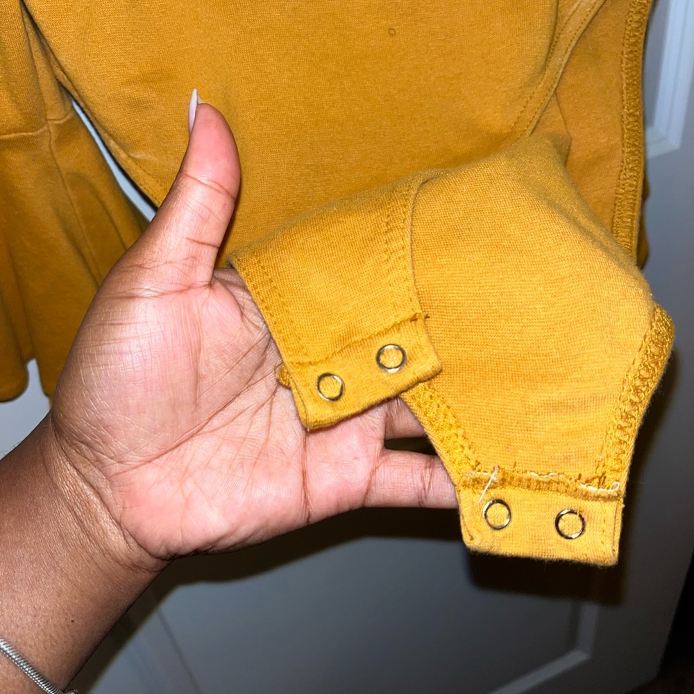 Mustard leotard - Picture 3 of 4